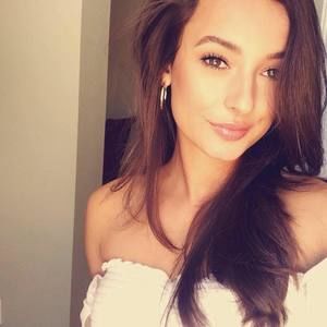 Meet your Posher, Charleen